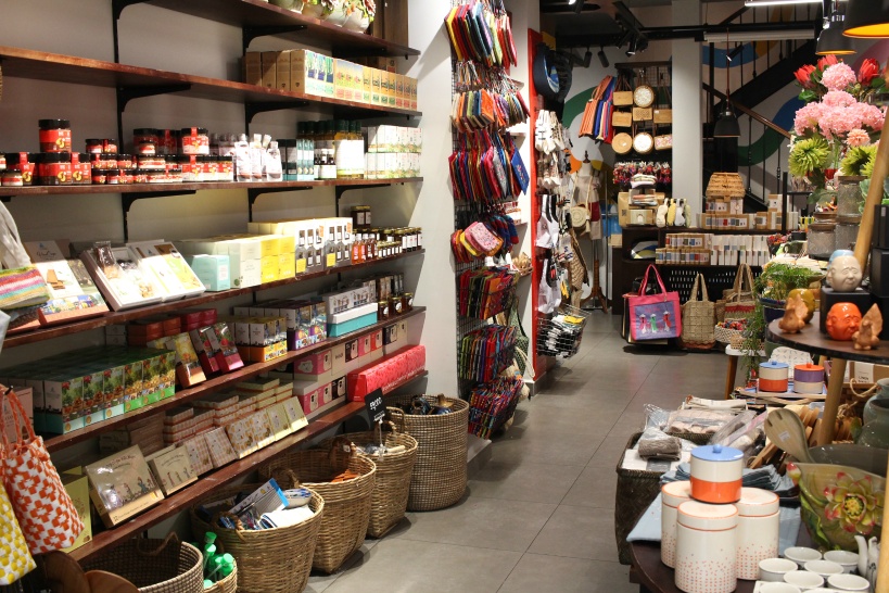 ホーチミンのお土産屋さんはどんなお店を選ぶべき？