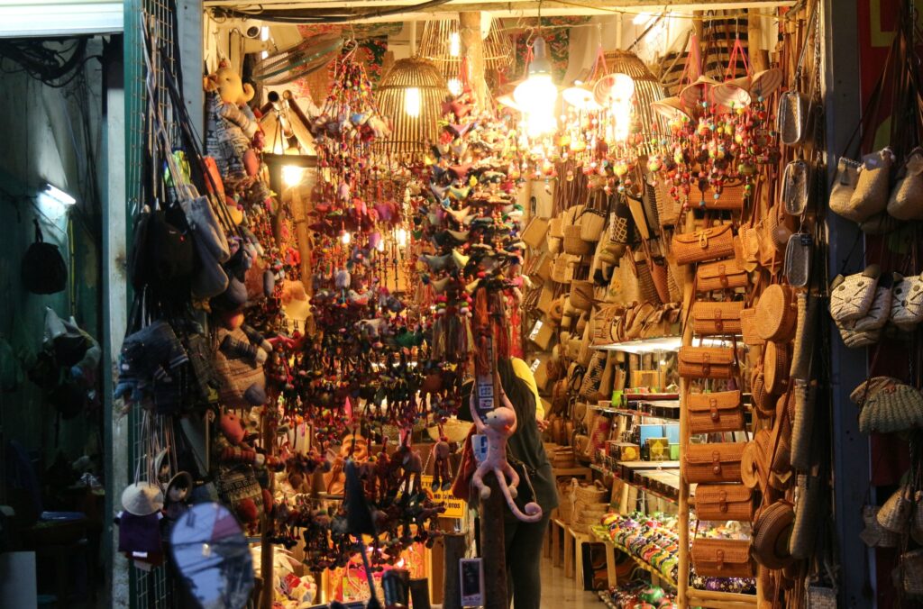 雑貨は市場とデパート、どこで買う?買い方のコツも紹介