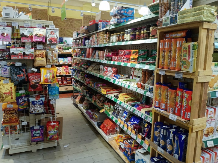 品質のいい食品や雑貨を買える外国人向けスーパーマーケット