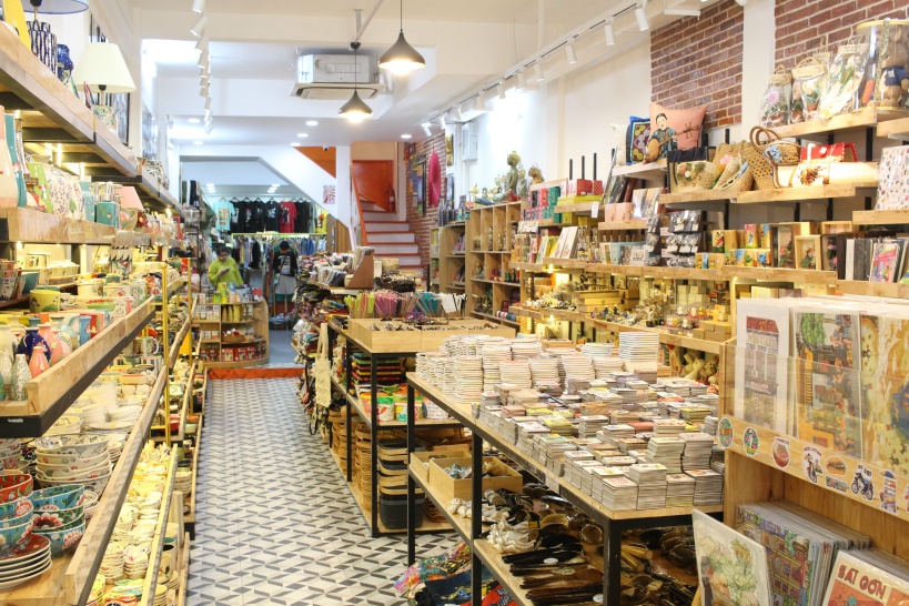 サイゴンエコクラフト 90レロイ通り店