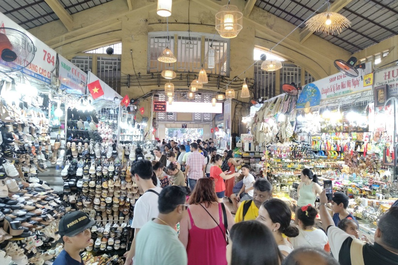 雑貨土産の購入にホーチミンのベンタイン市場はおすすめできない？