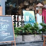 Hoa Lan Souvenir and Coffee Shop
